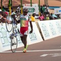 cycliste à l'arrivée de la tropicale amissa bongo cycliste à l'arrivée de la tropicale amissa bongo