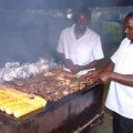 nyama choma avec maïs grillé en featuring